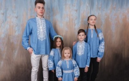 ПАРНІ ВИШИВАНКИ НА БЛАКИТНОМУ ЛЬОНІ ЧСВ54-ЖБВ57-ЖПВ121
