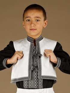 Вишита камізелька КМ 3-5