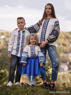 Сімейні вишиванки F-004