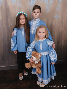 Сімейні вишиванки F-014