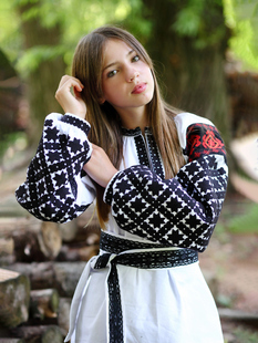 Вишиванка-блуза B-092-01